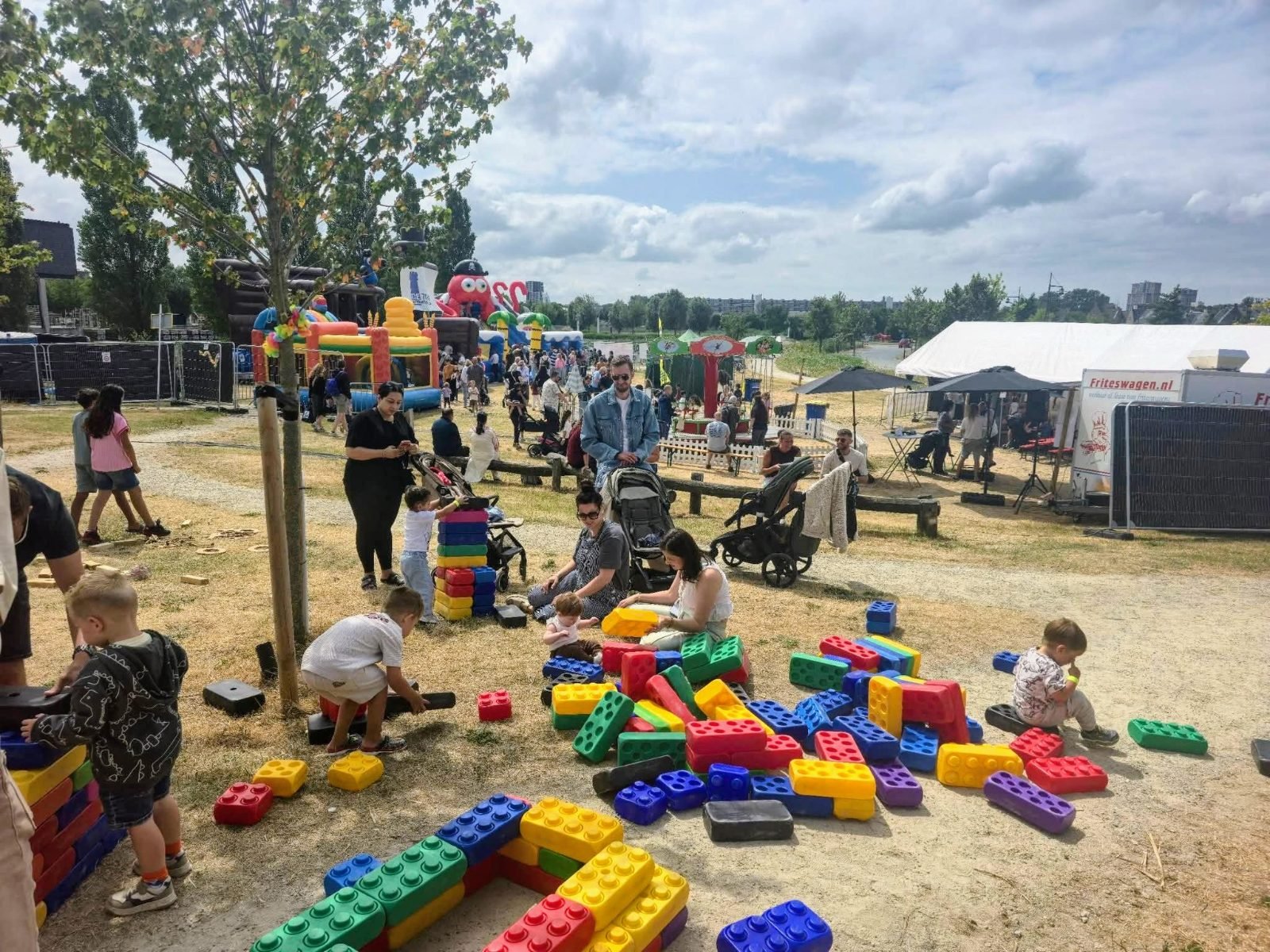 MEGA-duplo
