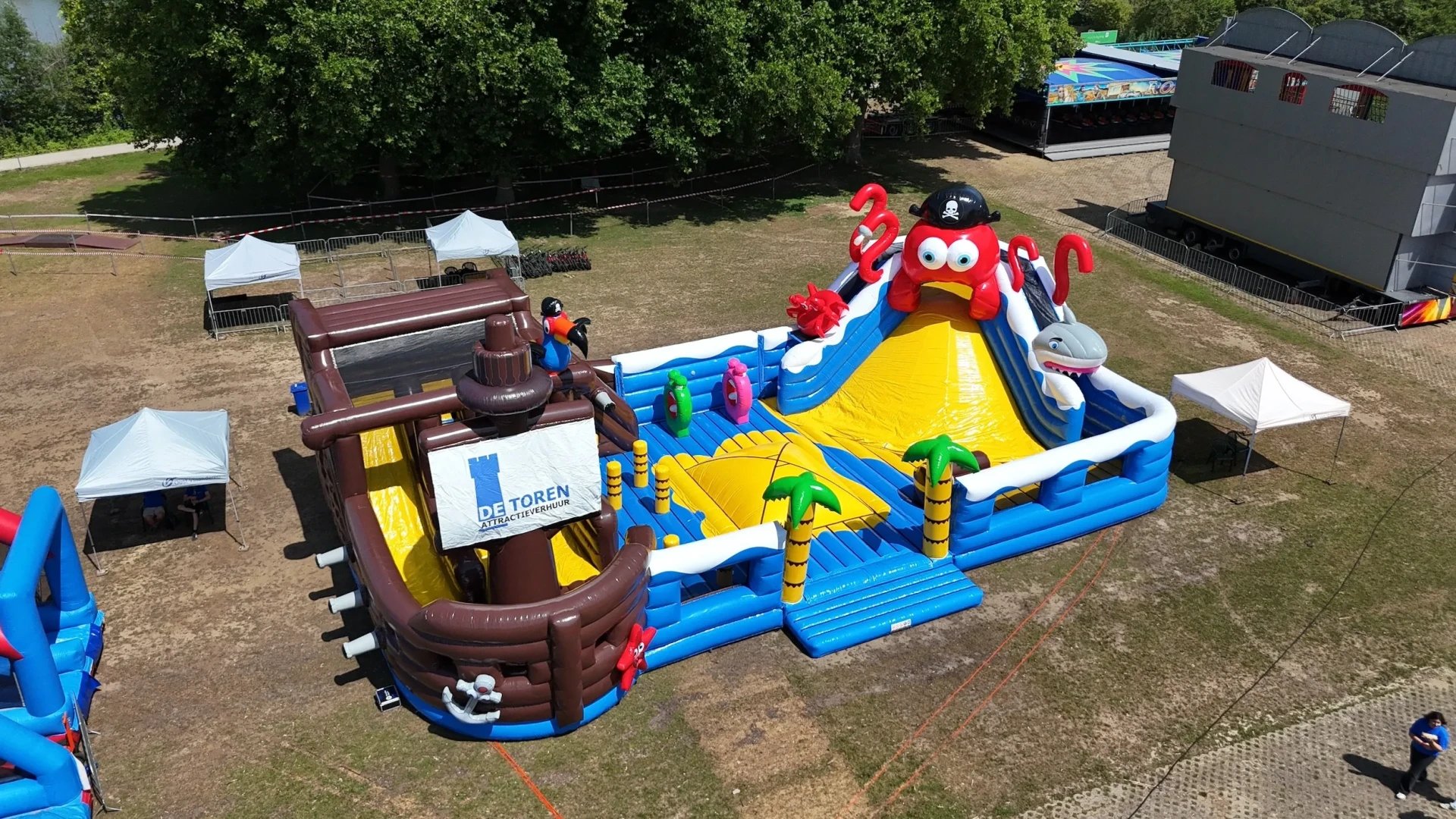 MEGA-springkussen